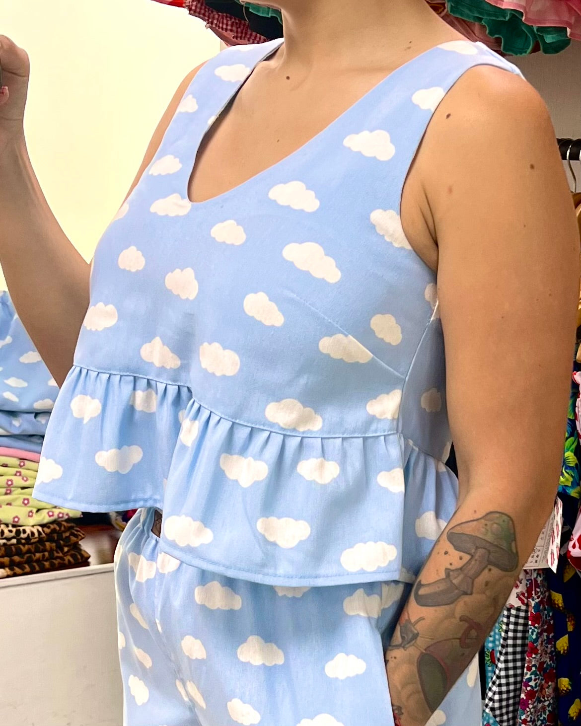 Blusa Piti celeste nubes