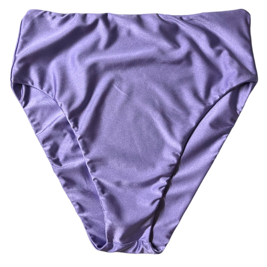 Calzón tiro alto high cut bikini lila