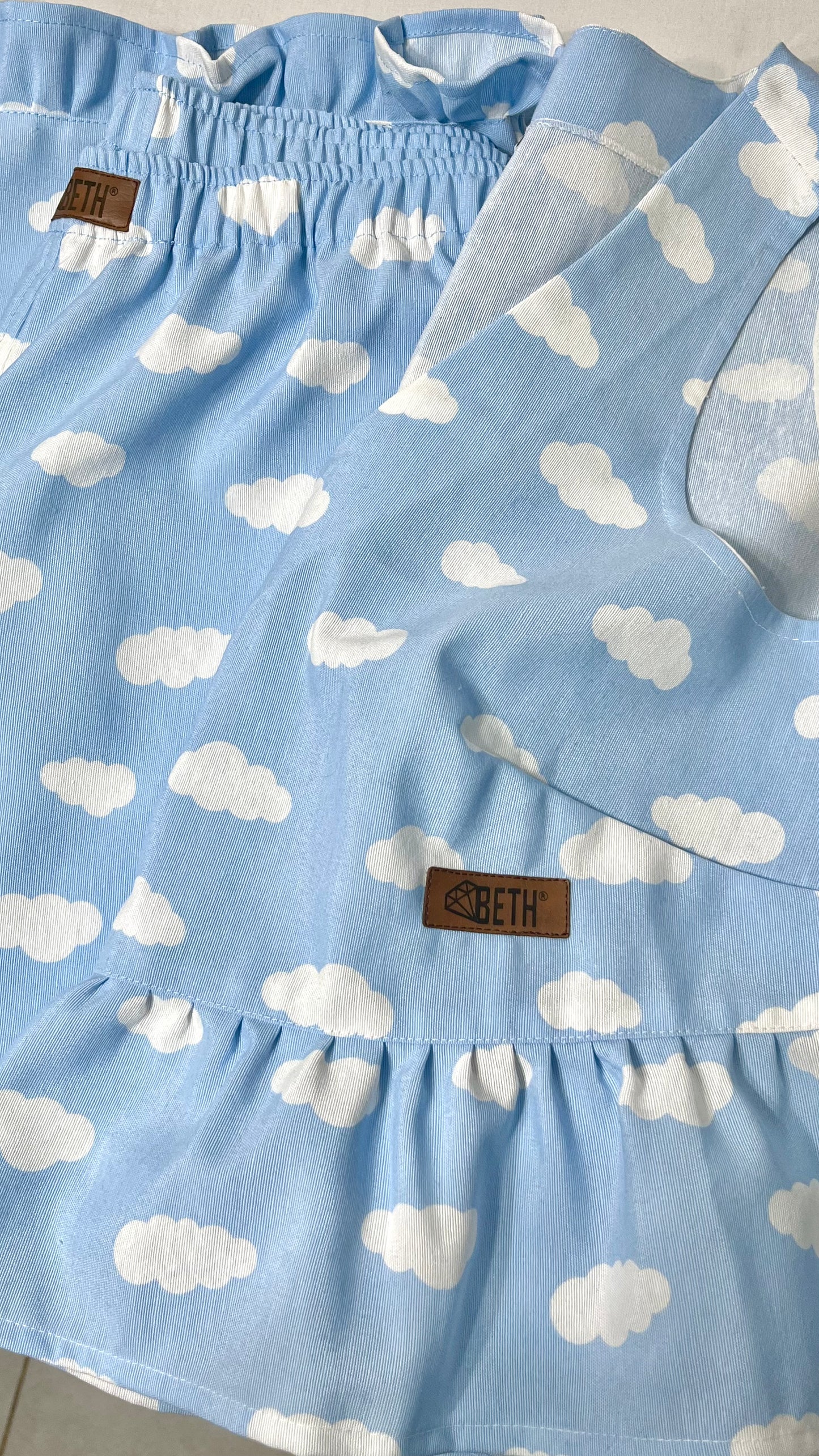 Blusa Piti celeste nubes