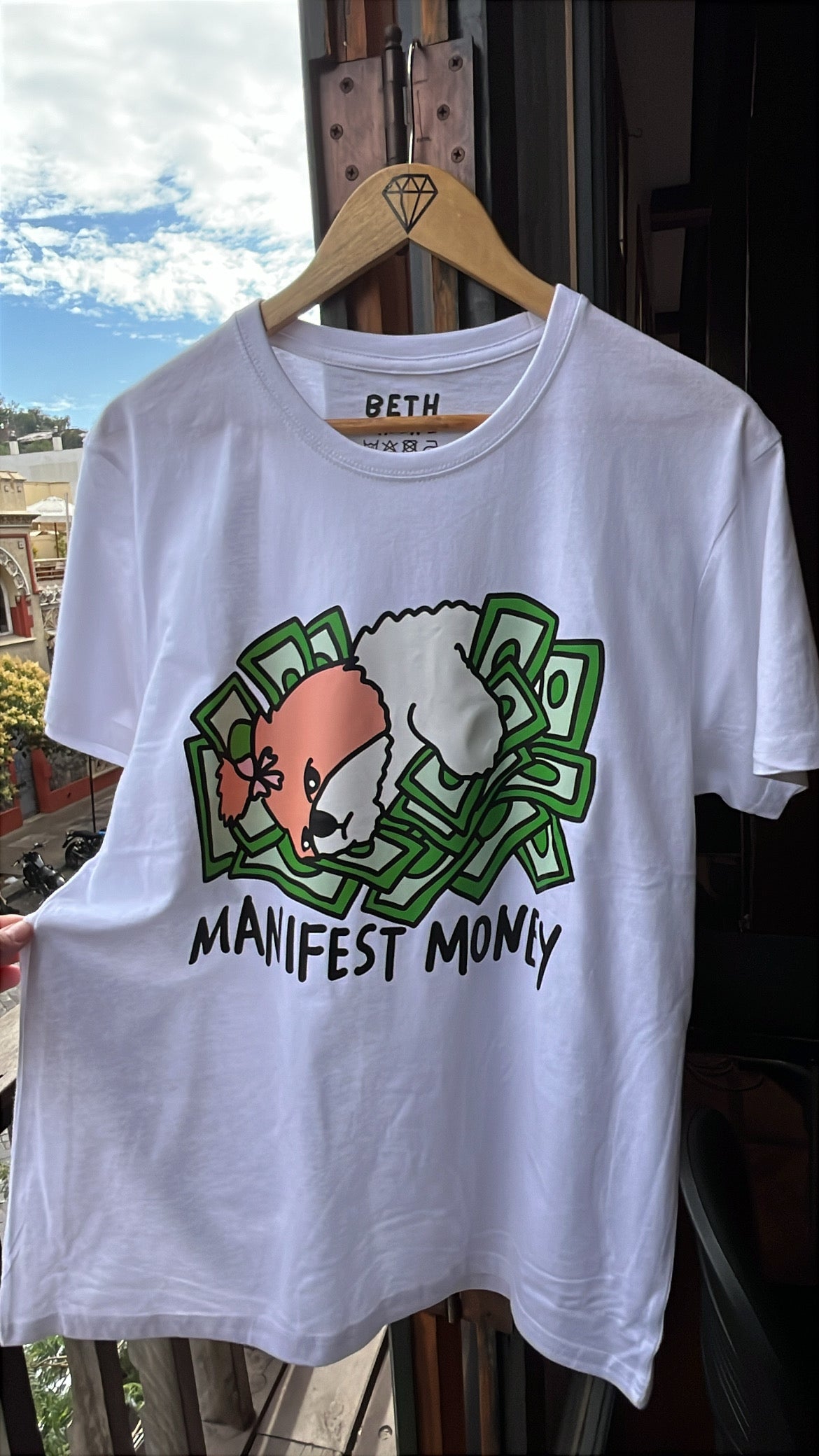 Manifest money 💸🤑 polera blanca