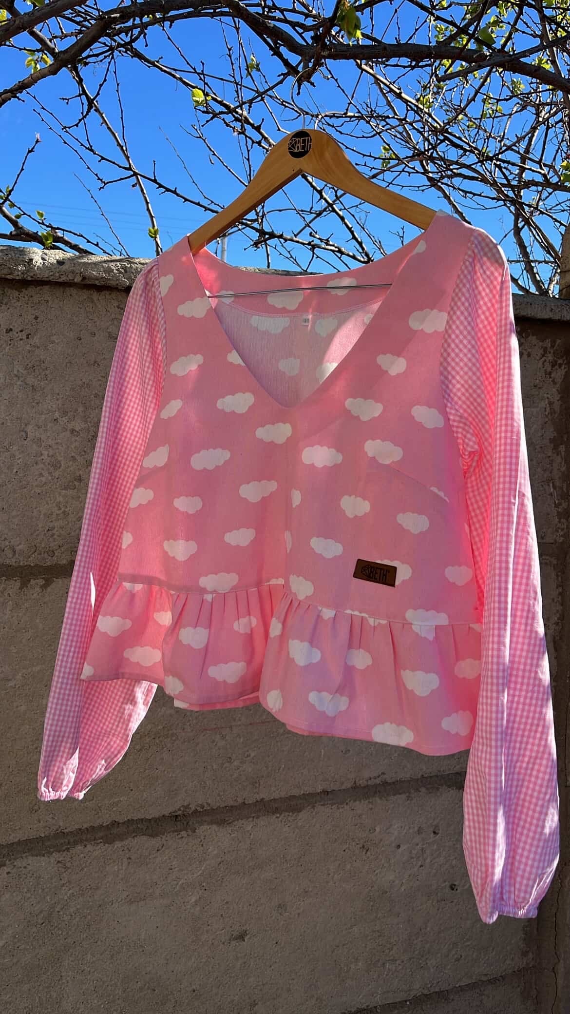 Blusa Luna nubes y vichy rosa