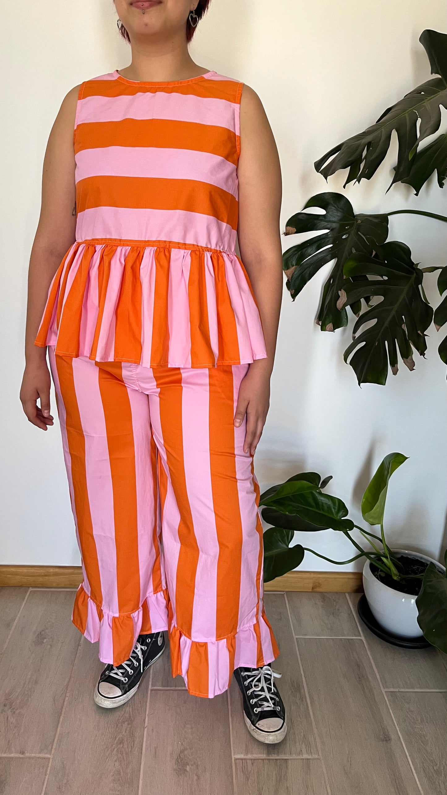 Culotte Lillie líneas naranja y rosa (vuelito largo)