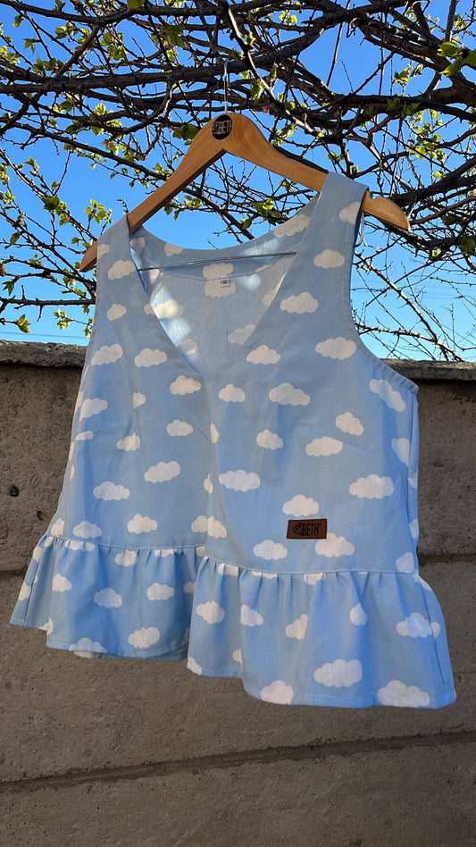 Blusa Piti celeste nubes